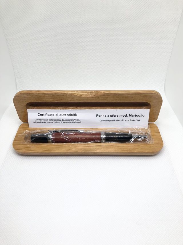 Penna a sfera in legno di Padouk con custodia
