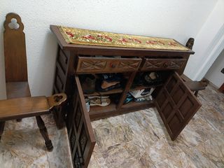 Conjunto de armario de entrada antiguo