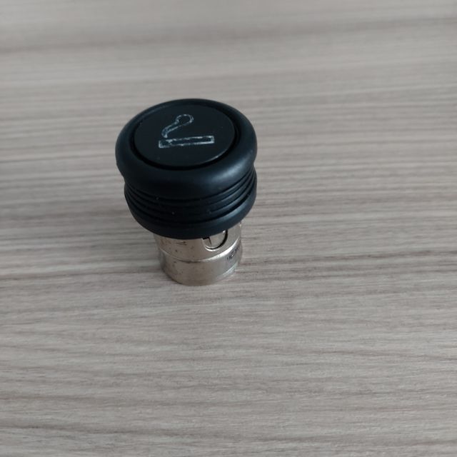 Accendi sigaro lancia y 2004