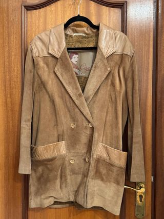 Chaqueta de cuero y ante