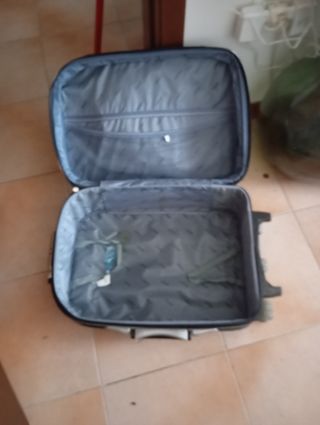 Valigia trolley allargabile