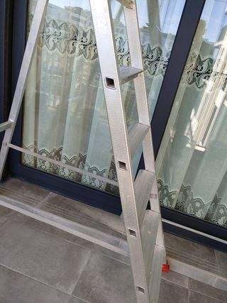ESCALERA DE TIJERA ALUMINIO REFORZADO 7 PELDAÑOS.
