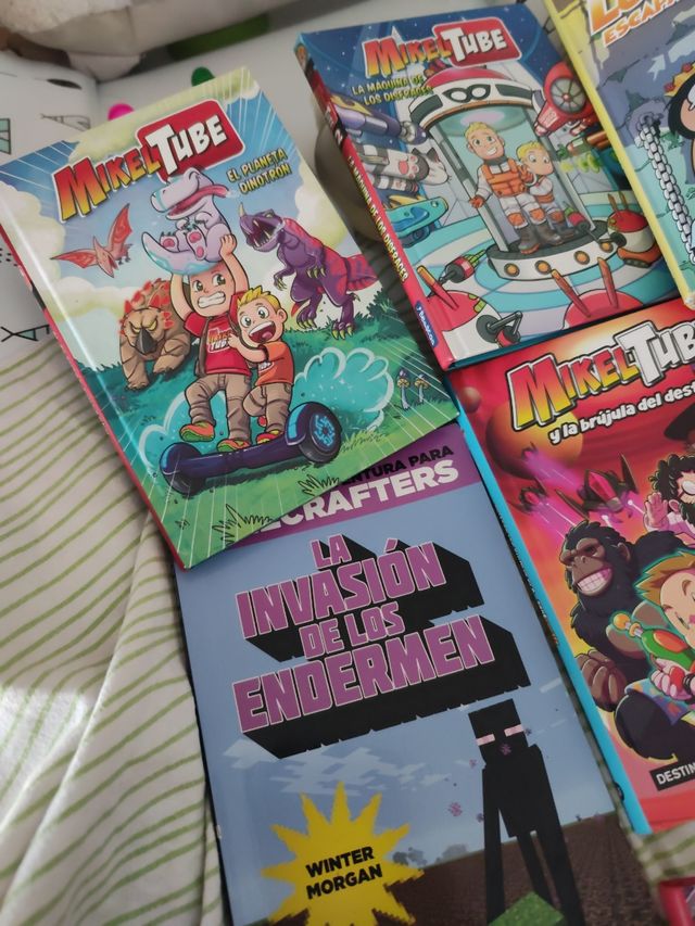 Mikel tube y Minecraft