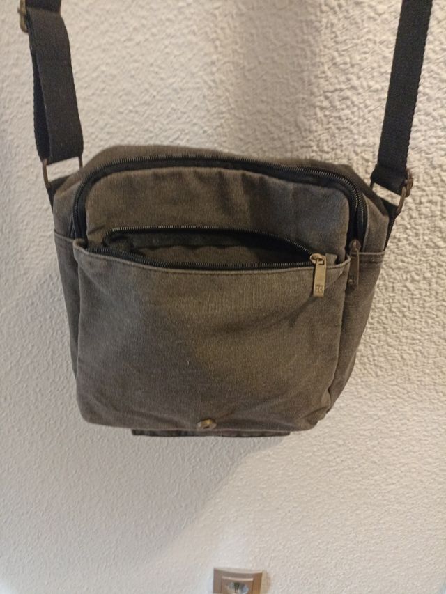 Bolso de hombre cuatro bolsillos