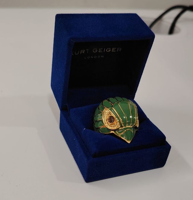 Anillo Kurt geiger