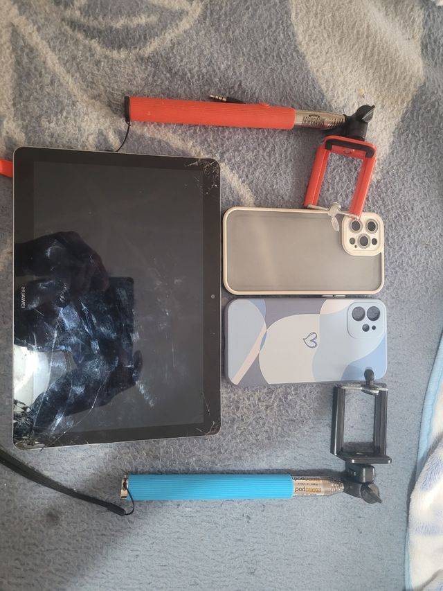 Lote tablet carcasa y accesorios