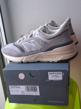 Grey New Balance sneakers 