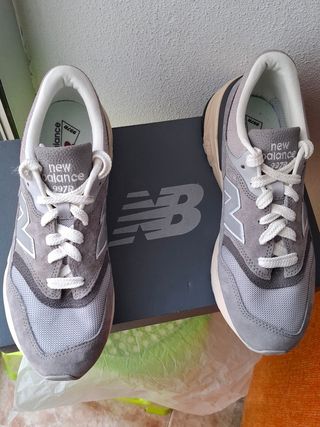 Grey New Balance sneakers 