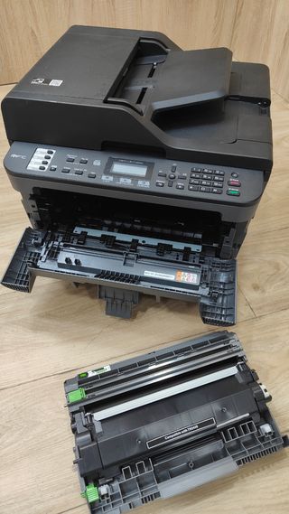 Impresora MFC-L2710DW
