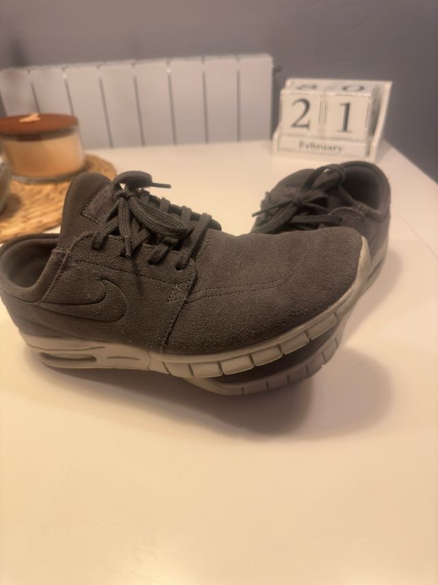 NIKE SB stefan janoski