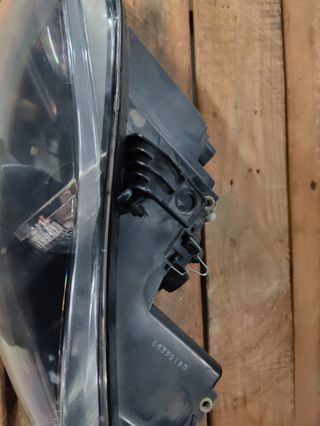 Faro derecho Seat León 