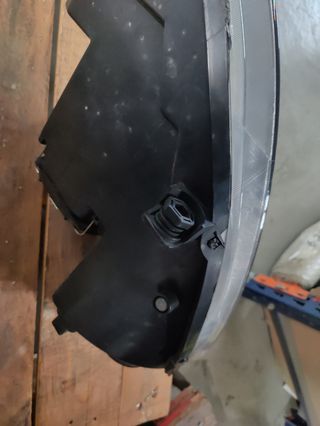 Faro derecho Seat León 