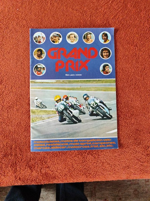 Álbum de cromos Grand Prix.  Vacío.