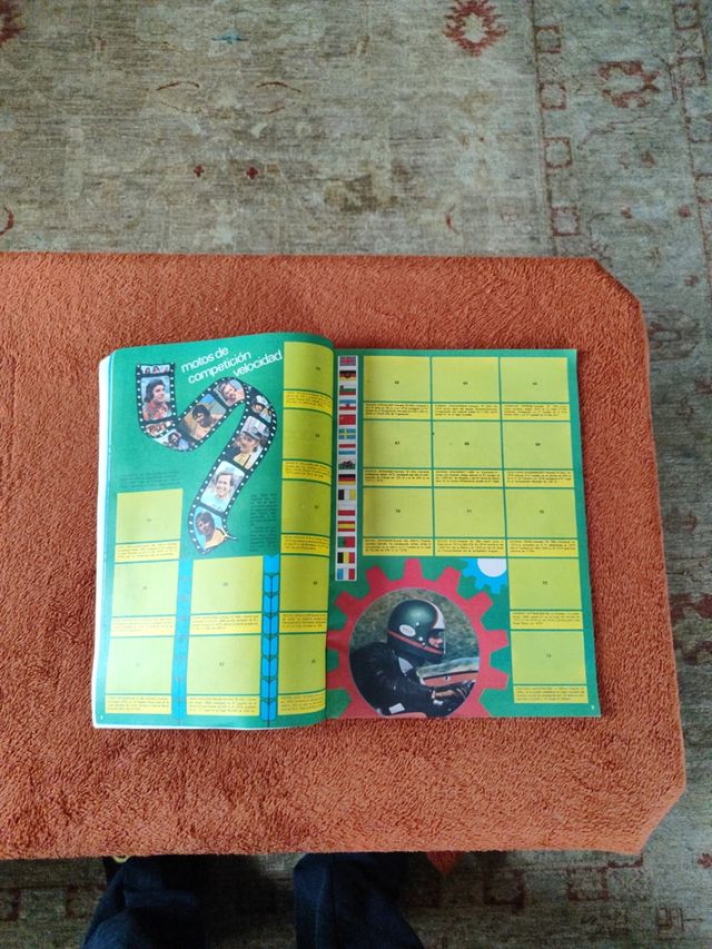 Álbum de cromos Grand Prix.  Vacío.