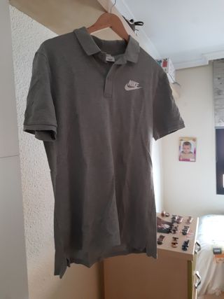 Polo Nike gris talla S