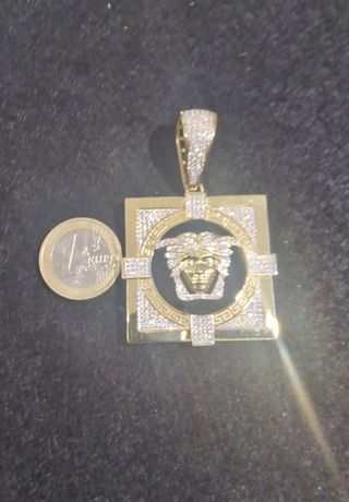 COLGANTE ORO 18KT MEDUSA