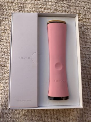 Foreo espada color rosa