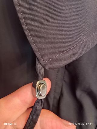 Gabardina Azul Marino 1250 euros nuevo Schneiders