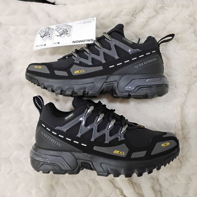 Zapatillas  Salomón cswp senderismo 