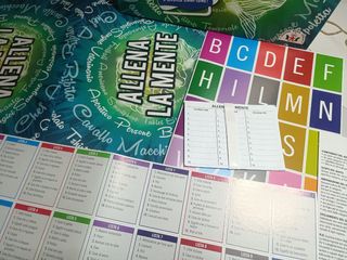 Gioco da tavolo società allena la mente città cose