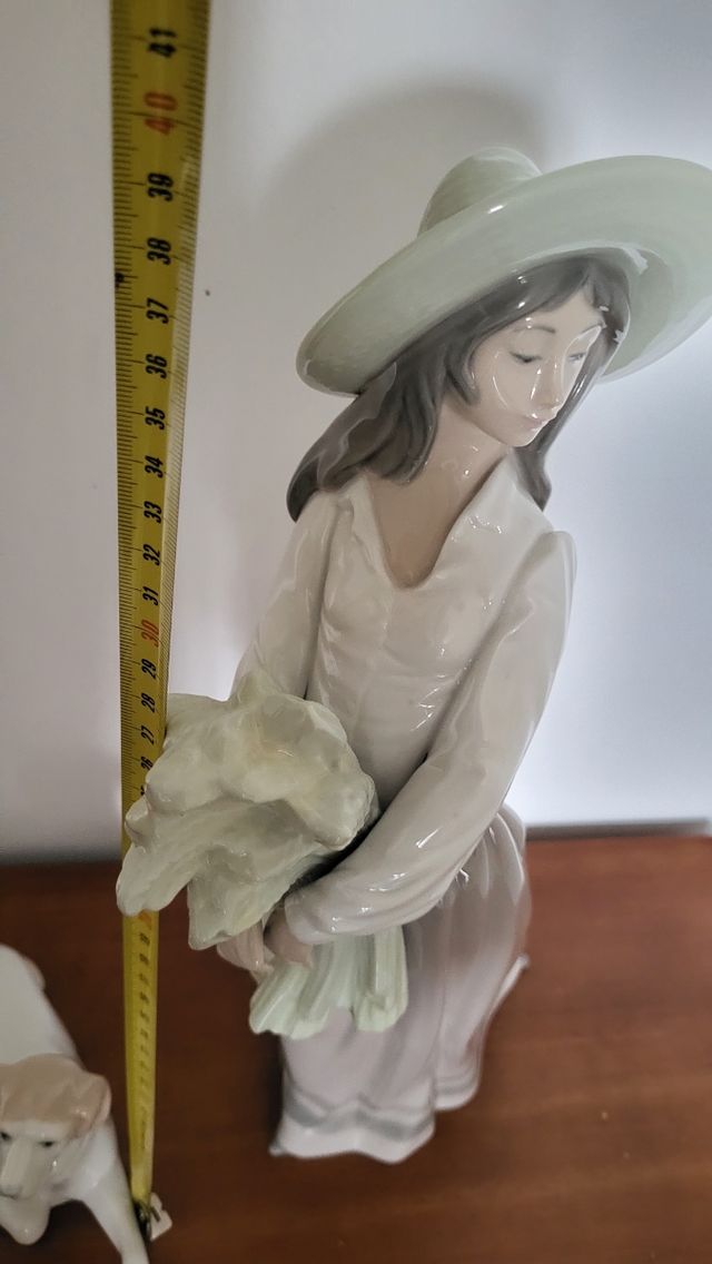 Lladró.,Nao porcelana