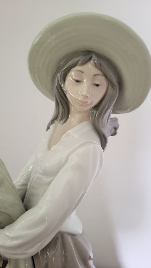 Lladró.,Nao porcelana