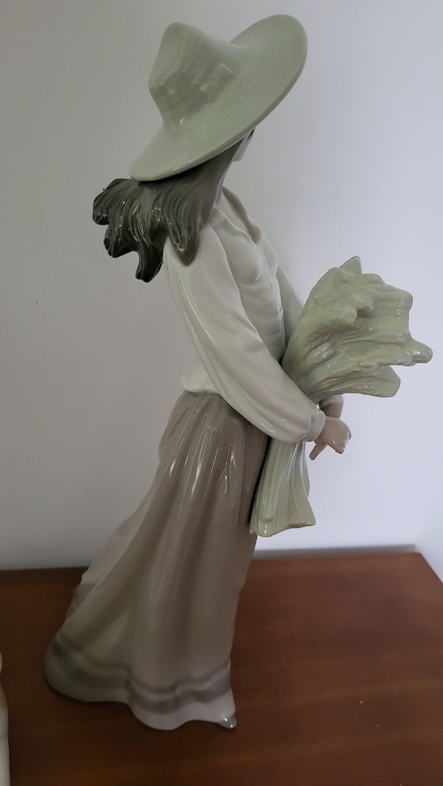 Lladró.,Nao porcelana