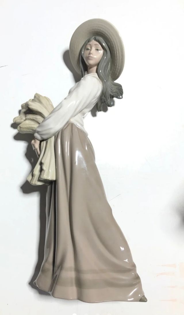 Lladró.,Nao porcelana