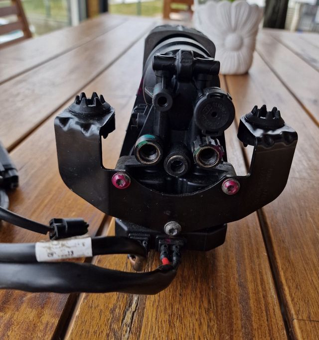 COMPRESOR SUSPENSIÓN NEUMÁTICA PARA TEMO