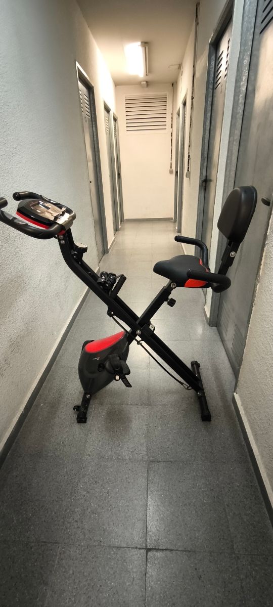 Bicicleta estática seminueva plegable