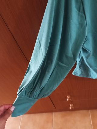 Camisa de cuello redondo