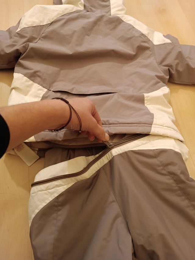 Mono de nieve chaqueta y pantalón t. 4