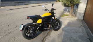 Ducati scrambler full trolthe