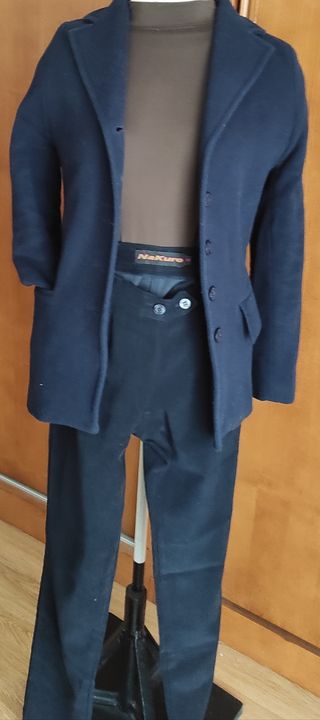 Conjunto de calças e casaco