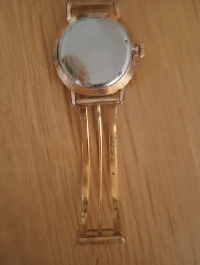 RELOJ MUJER CON VARIAS MICRAS DE ORO