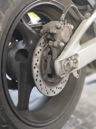 SUZUKI GSR 600,40230Km,2006, Exelente