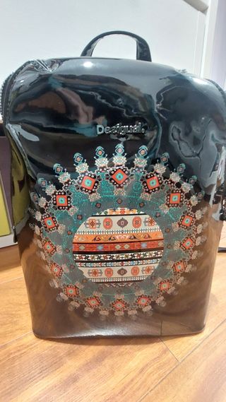 Mochila Desigual negra
