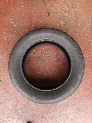 2 neumáticos 215-60R17 BRIDGESTONE 