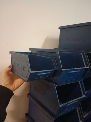 Cajas para almacenamiento de piezas