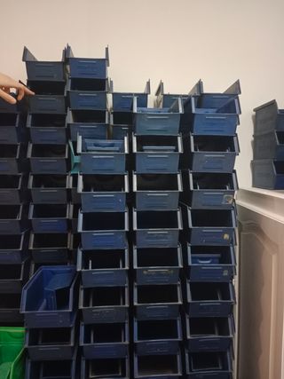 Cajas para almacenamiento de piezas