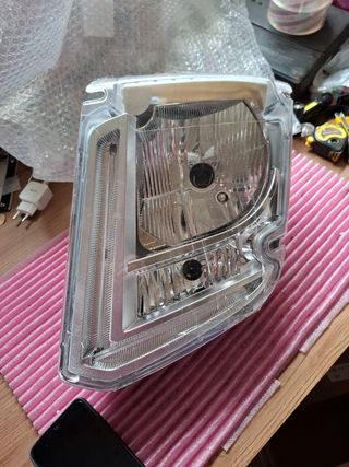 Faro de camion volvo