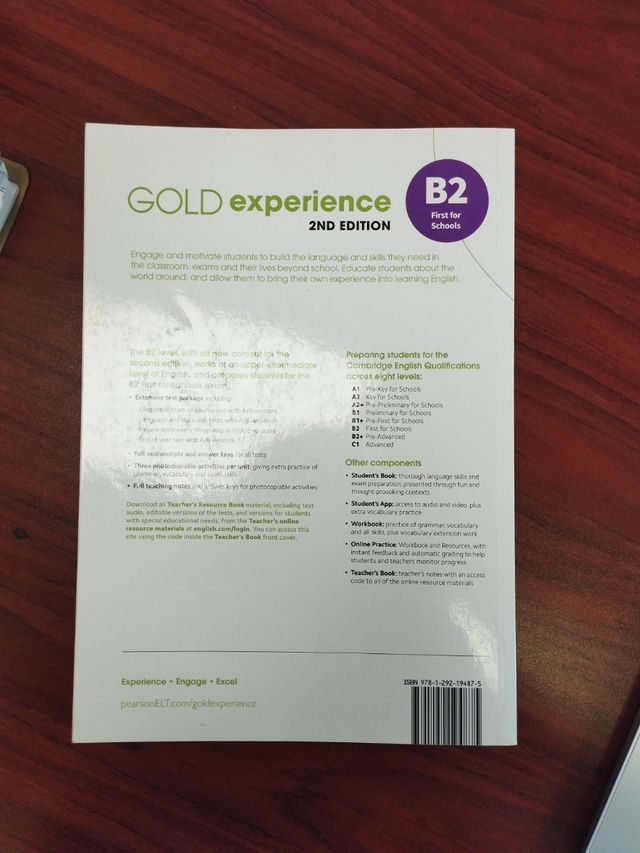 Gold Experience 2nd Edition B2 Teacher's Resource Book (Gold Experience)