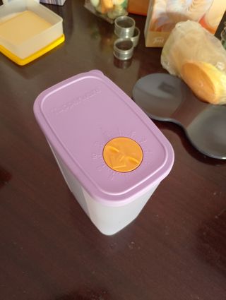 Tupperware 