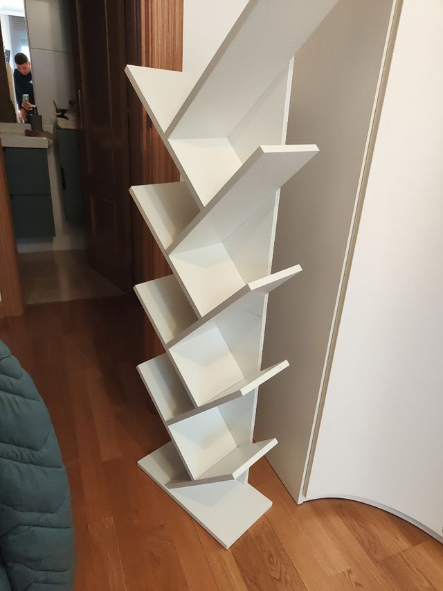 Estantería de árbol