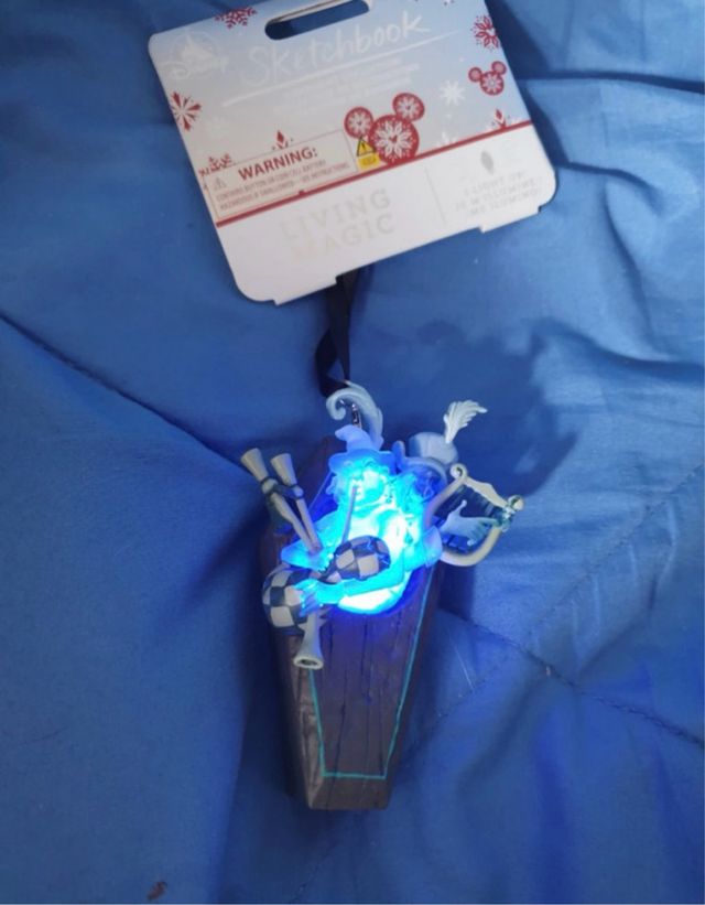 Adorno fantasmas con luz Mansion Encantada