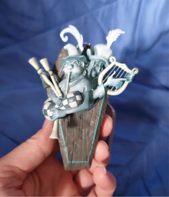 Adorno fantasmas con luz Mansion Encantada