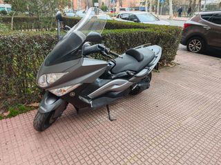 Yamaha Tmax
