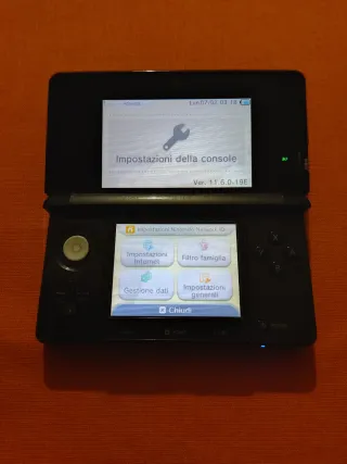Nintendo 3DS nero con scatola