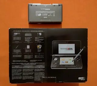 Nintendo 3DS nero con scatola