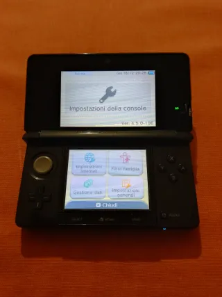 Nintendo 3DS nero con scatola